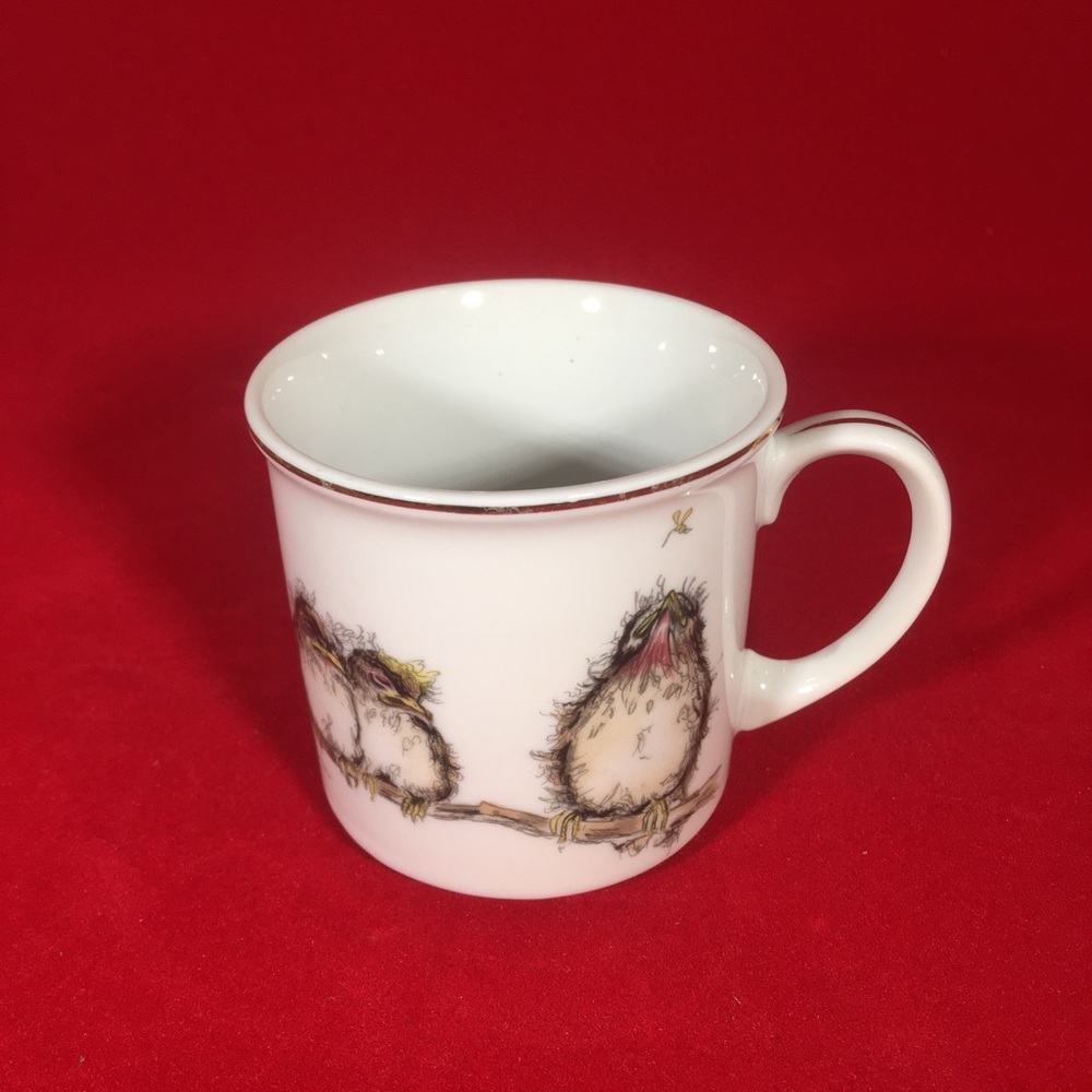 💰Cute little baby birds and momma small cup 21/2